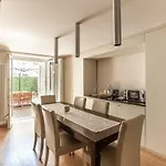 Elena House Gold Apartment