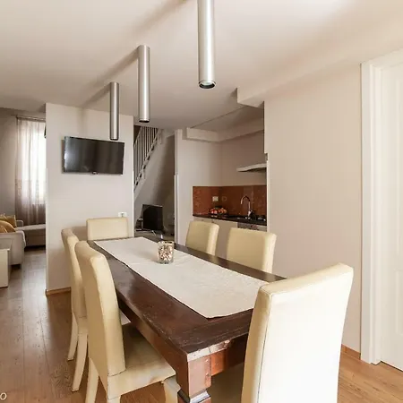 Elena House Gold