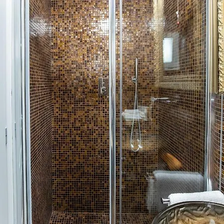 Elena House Gold Апартаменти В'яреджо