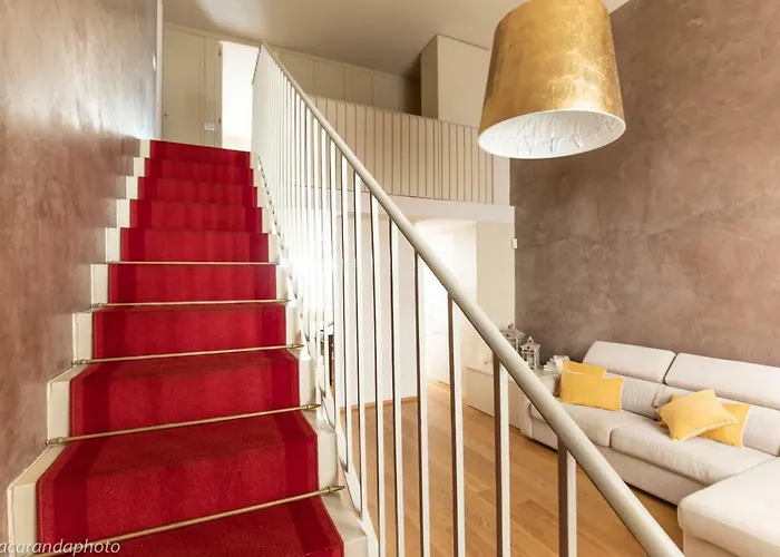 Elena House Gold * Βιαρέτζιο